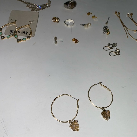 MISCELLANEOUS Womens Costume Jewelry Rings, Necklaces, Bracelets, Earrings 22pc - Picture 8 of 10